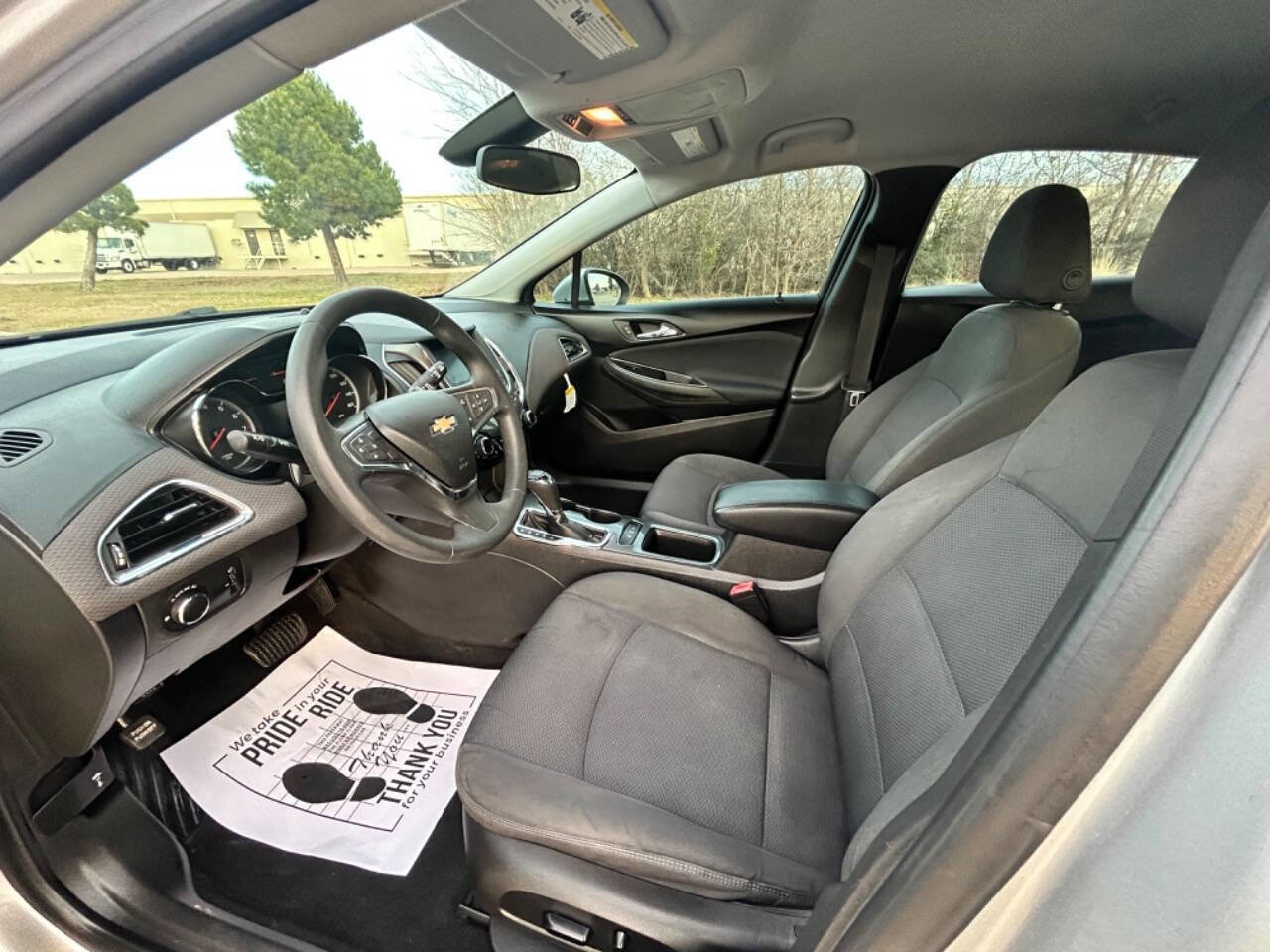 Used 2019 Chevrolet Cruze LT w/ Convenience Package image 12