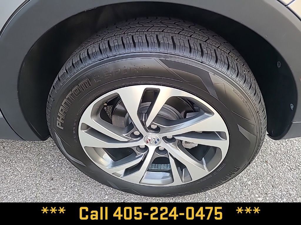 Used 2023 Buick Envision Essence image 5