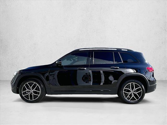 Used 2023 Mercedes-Benz EQB 300 4MATIC image 5