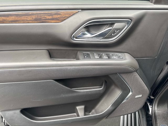 Used 2024 Chevrolet Tahoe Premier w/ Advanced Technology Package AWD/4WD image 19