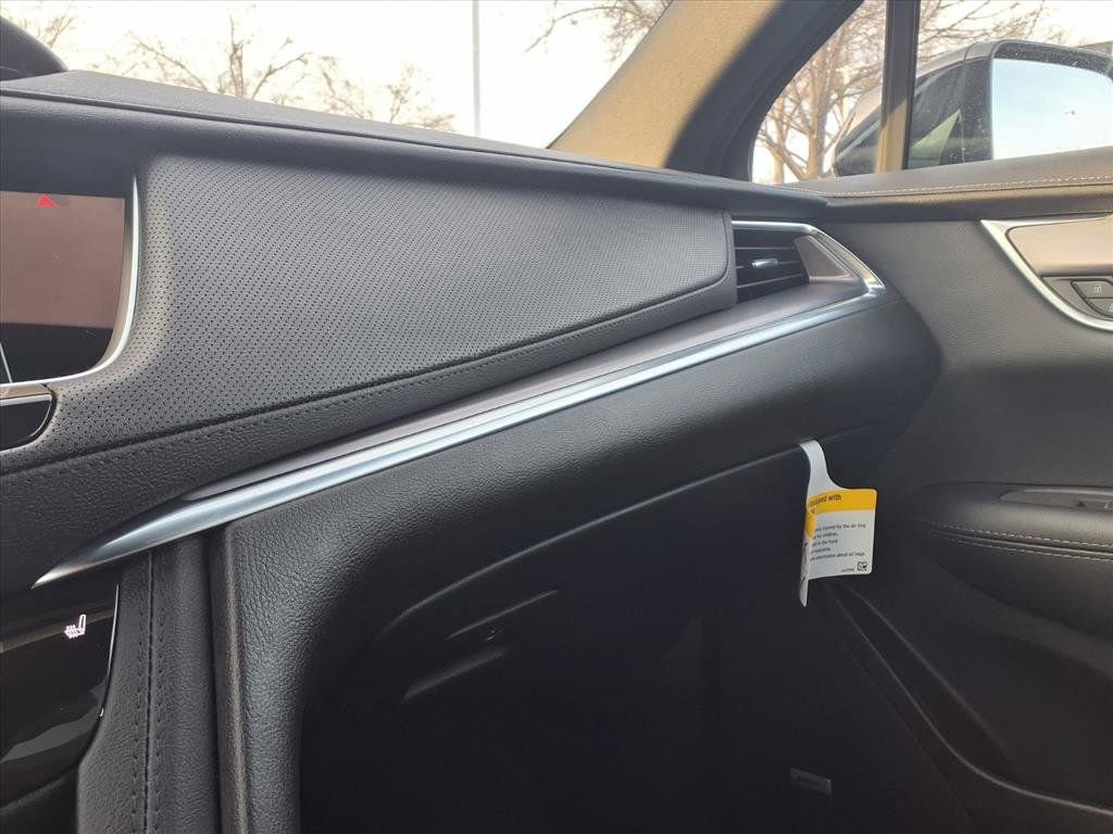 Used 2025 Cadillac XT5 Luxury image 19