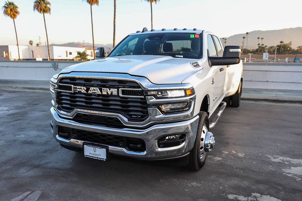 Used 2025 RAM 3500 Lone Star AWD/4WD image 4