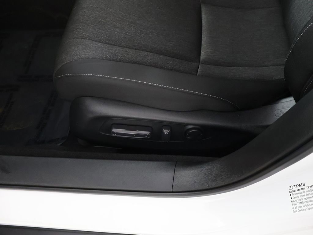 Certified 2025 Honda Accord SE image 31