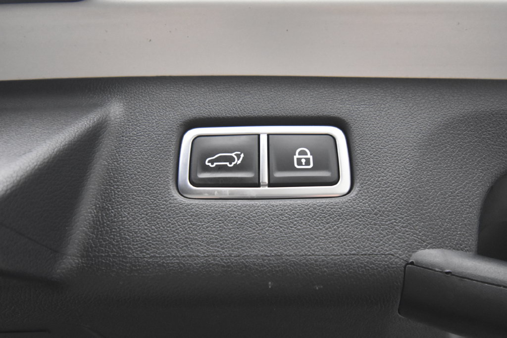 Used 2023 Kia Sorento EX AWD/4WD image 26