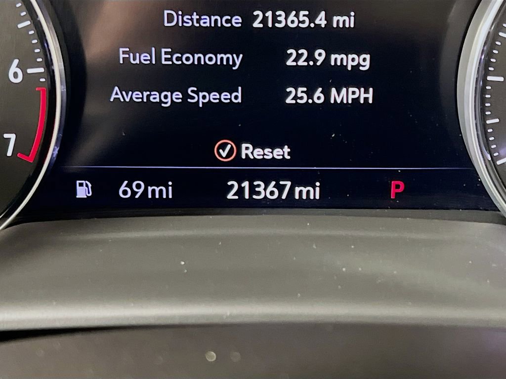 Used 2023 Buick Envision Avenir image 12