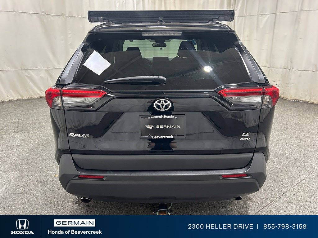 Used 2021 Toyota RAV4 LE AWD/4WD image 7