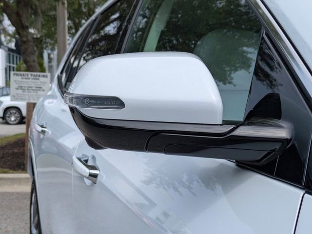 New 2026 Buick Enclave Avenir w/ Super Cruise Package FWD image 13