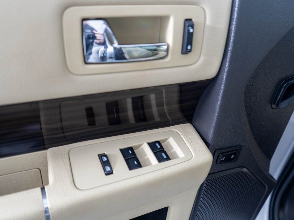 Used 2018 Ford Flex SEL w/ Equipment Group 202A image 23