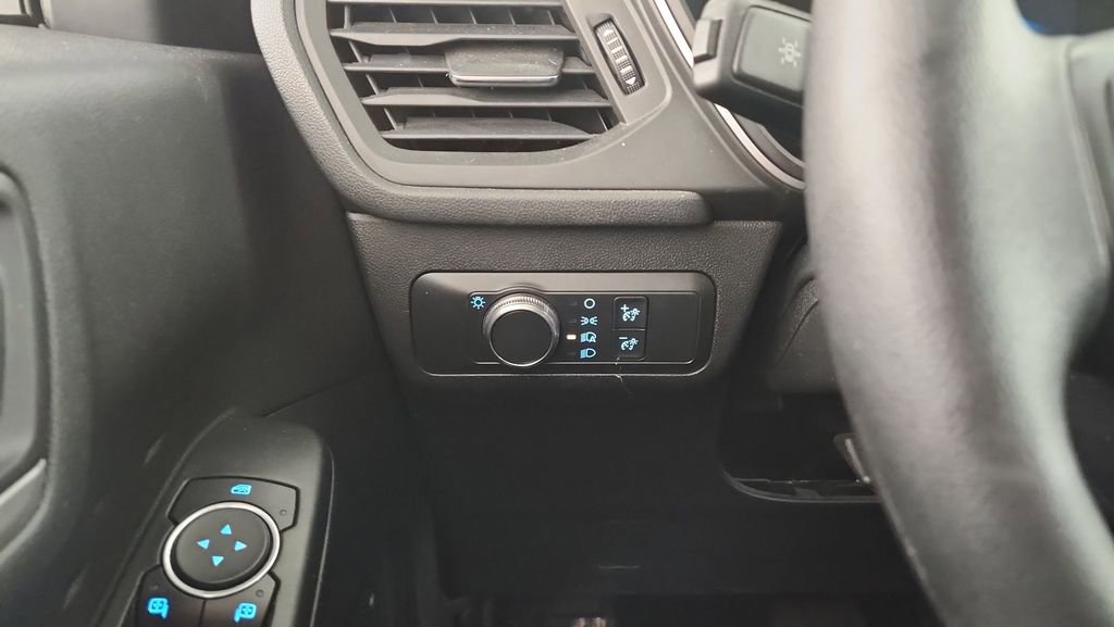 Used 2020 Ford Escape SE FWD image 22