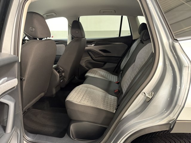 Certified 2025 Volkswagen Tiguan S AWD/4WD image 21