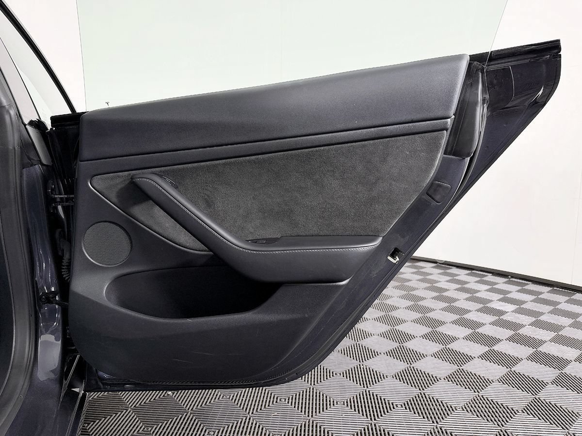 Used 2023 Tesla Model 3 Standard Range RWD image 37