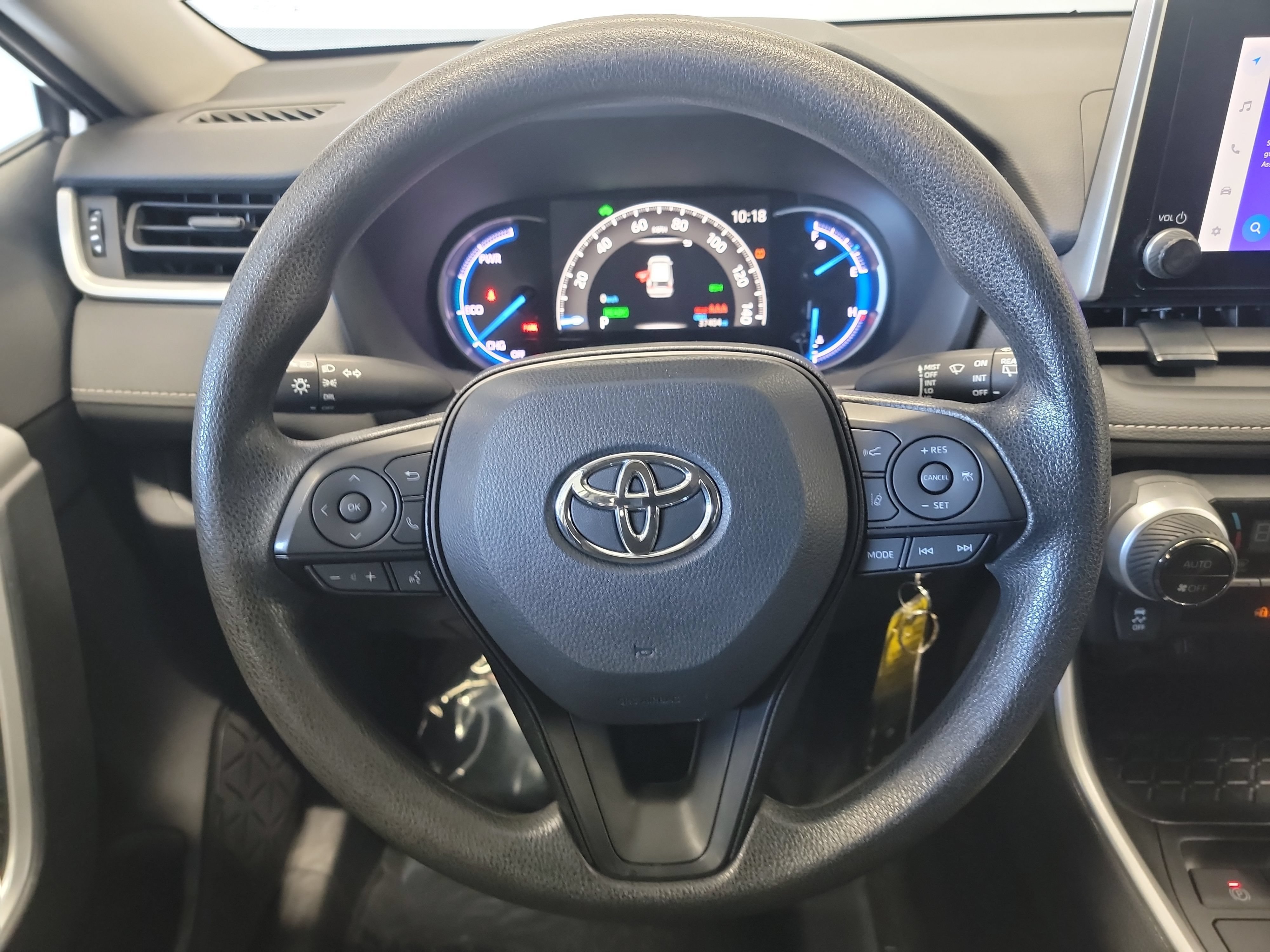 Used 2025 Toyota RAV4 LE AWD/4WD image 17