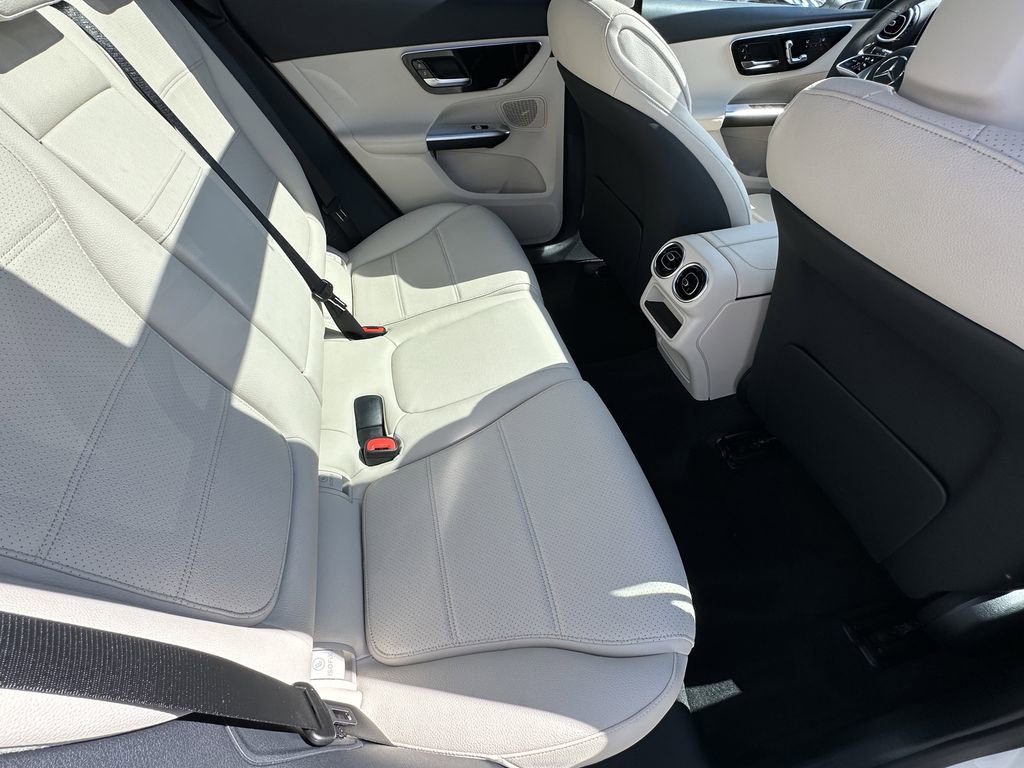 New 2026 Mercedes-Benz GLC 300 image 18