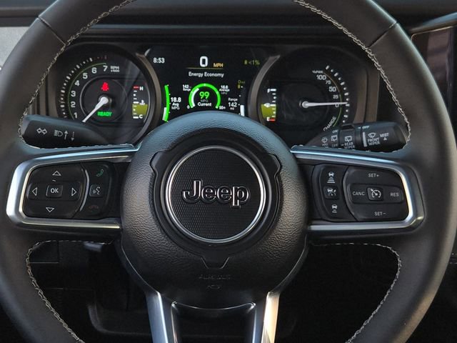 Used 2025 Jeep Wrangler Unlimited Sahara w/ Safety Group image 25