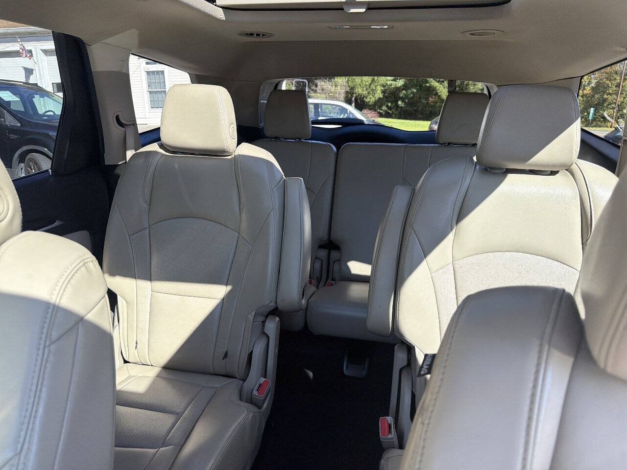 Used 2018 Buick Enclave Premium w/ Experience Buick Package AWD/4WD image 16