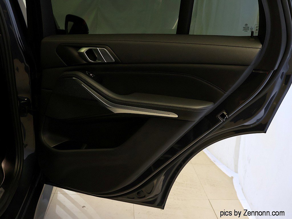 Used 2022 BMW X5 xDrive40i w/ M Sport Package AWD/4WD image 35