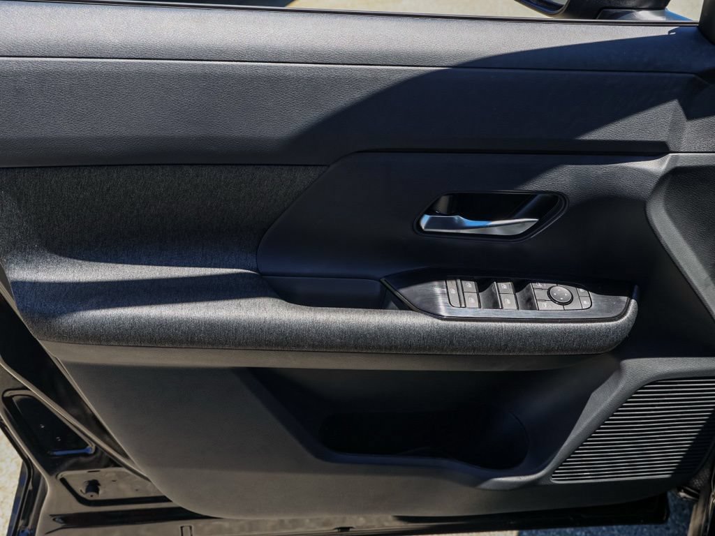 New 2026 Nissan Kicks SV FWD image 23