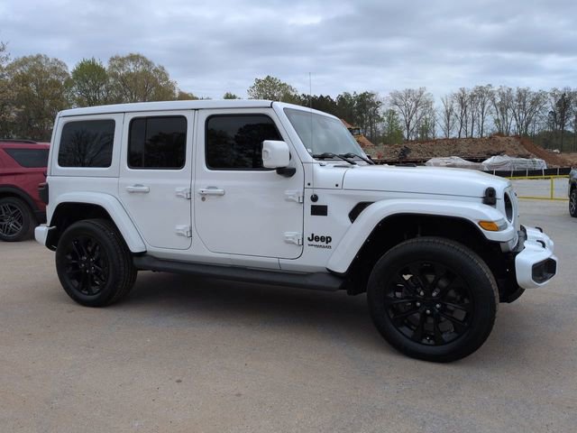 Used 2022 Jeep Wrangler Unlimited Sahara image 2