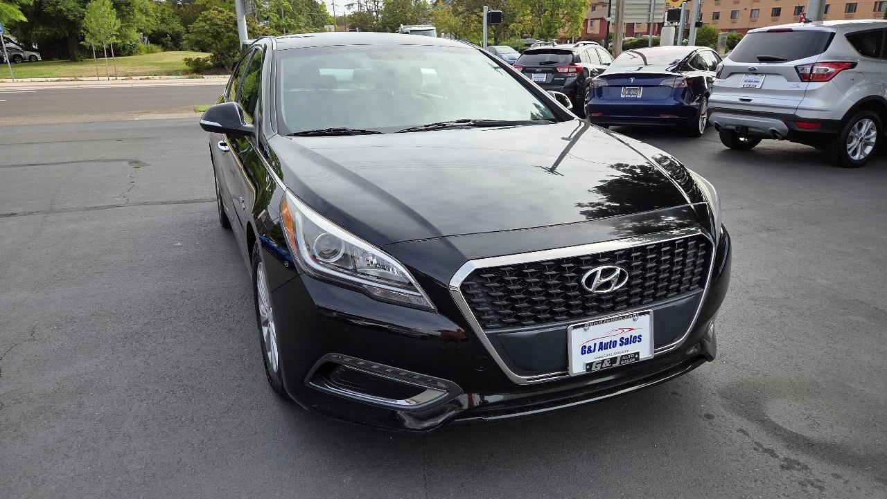 Used 2016 Hyundai Sonata SE FWD image 4