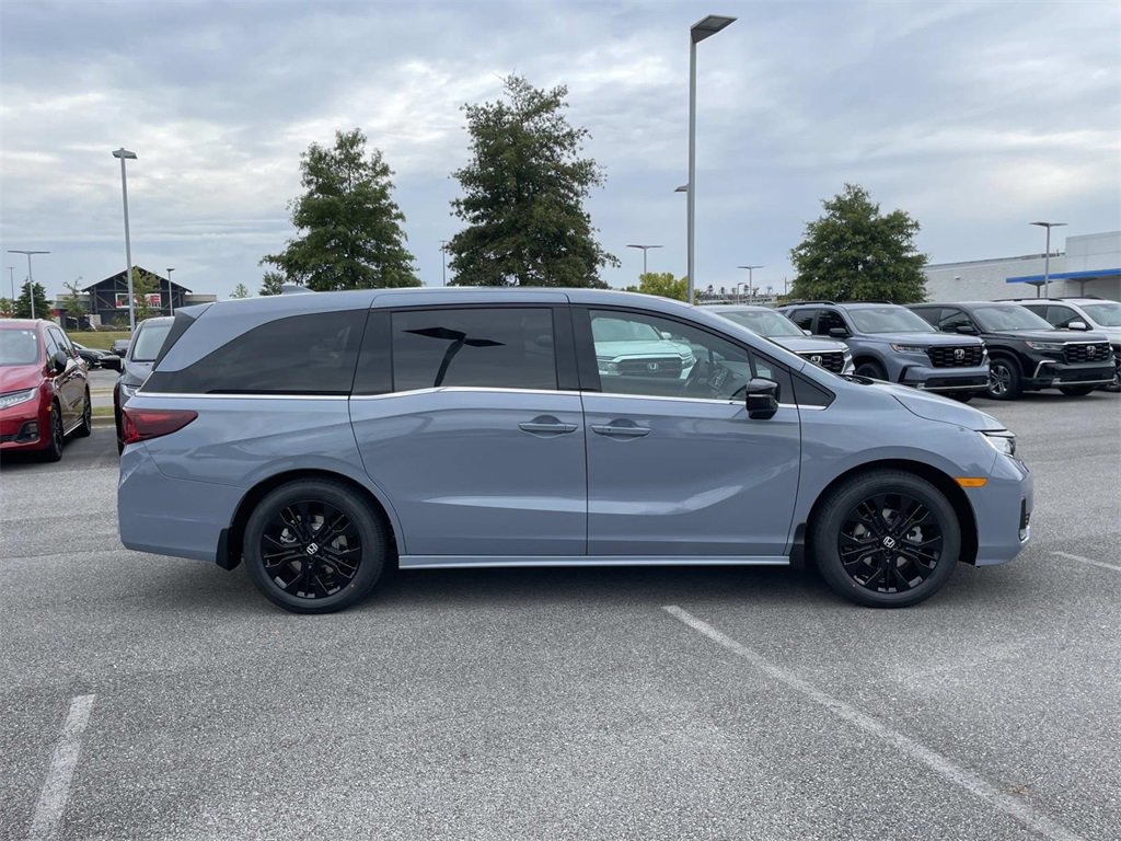 New 2026 Honda Odyssey Sport-L image 2