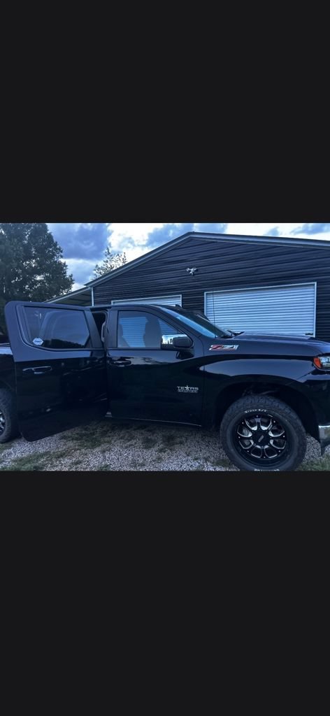 Used 2021 Chevrolet Silverado 1500 LT w/ Texas Edition Plus AWD/4WD image 13