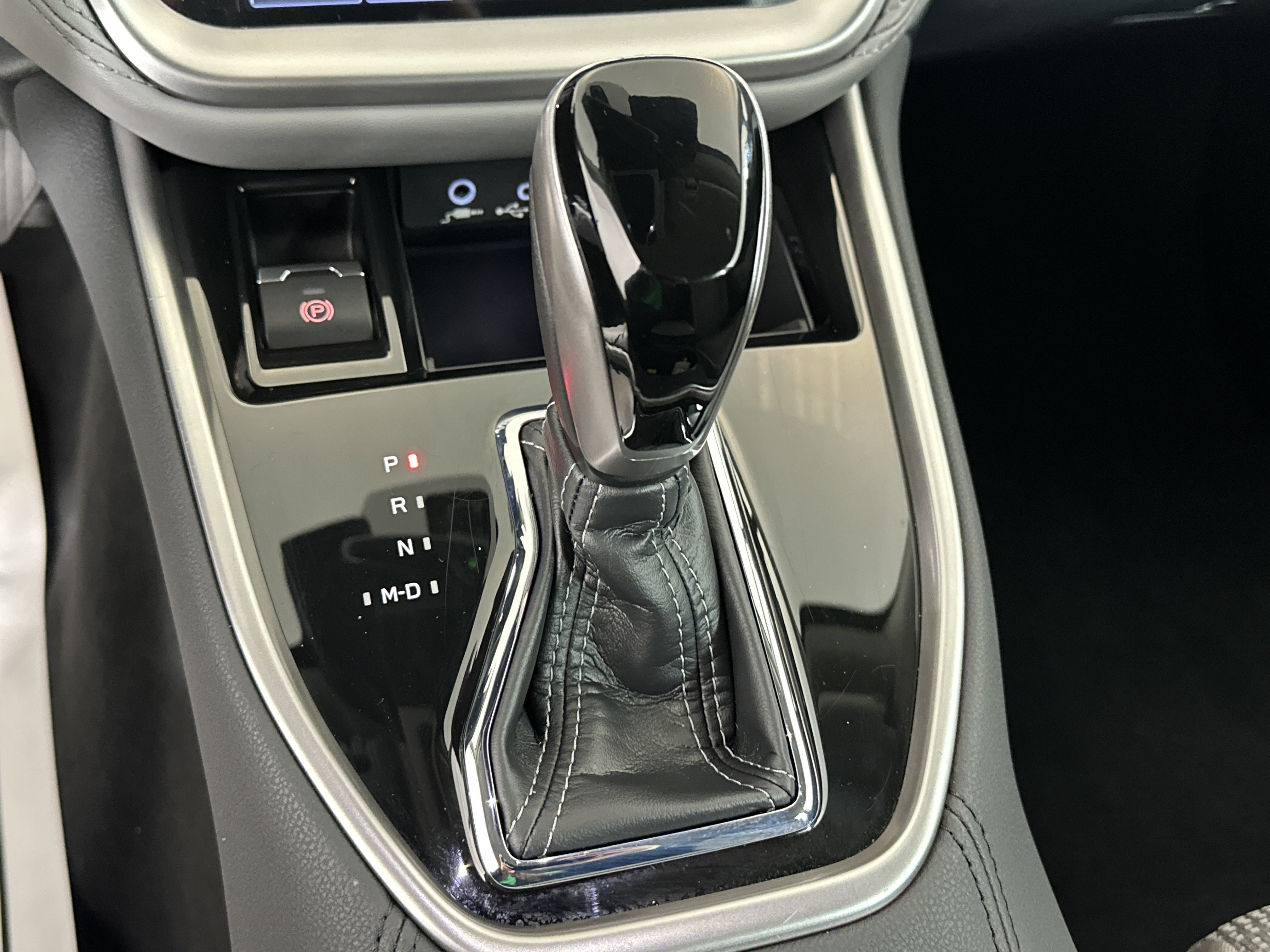 Used 2025 Subaru Outback Premium w/ Popular Package #1A image 25