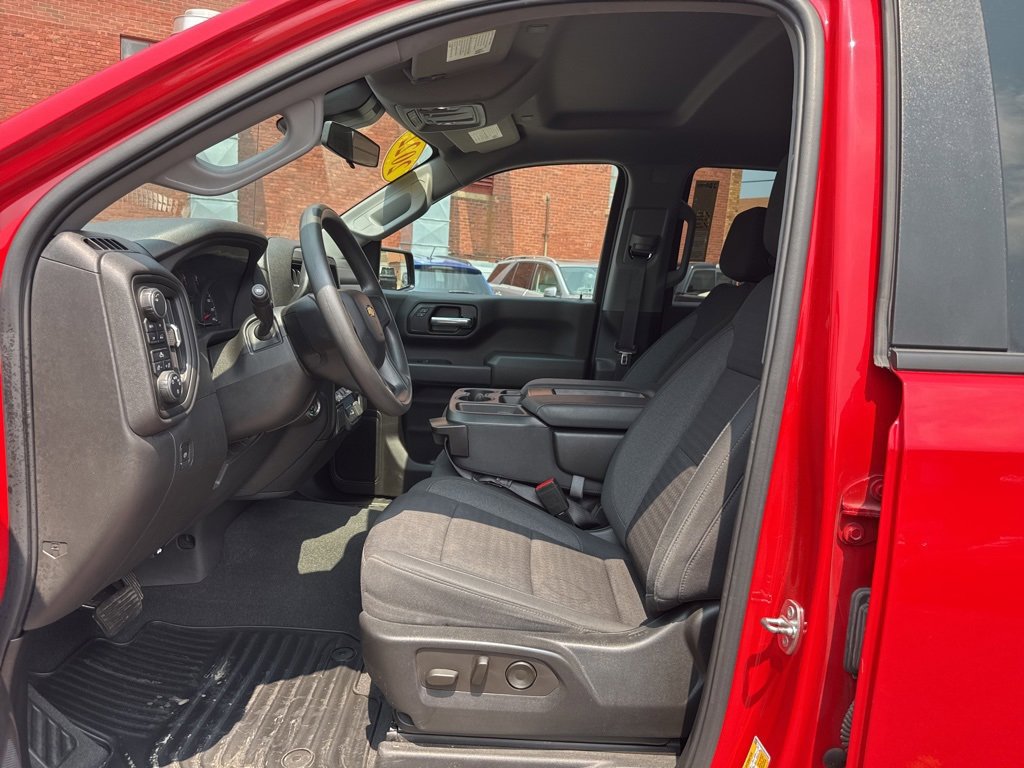 Used 2022 Chevrolet Silverado 1500 Custom image 16