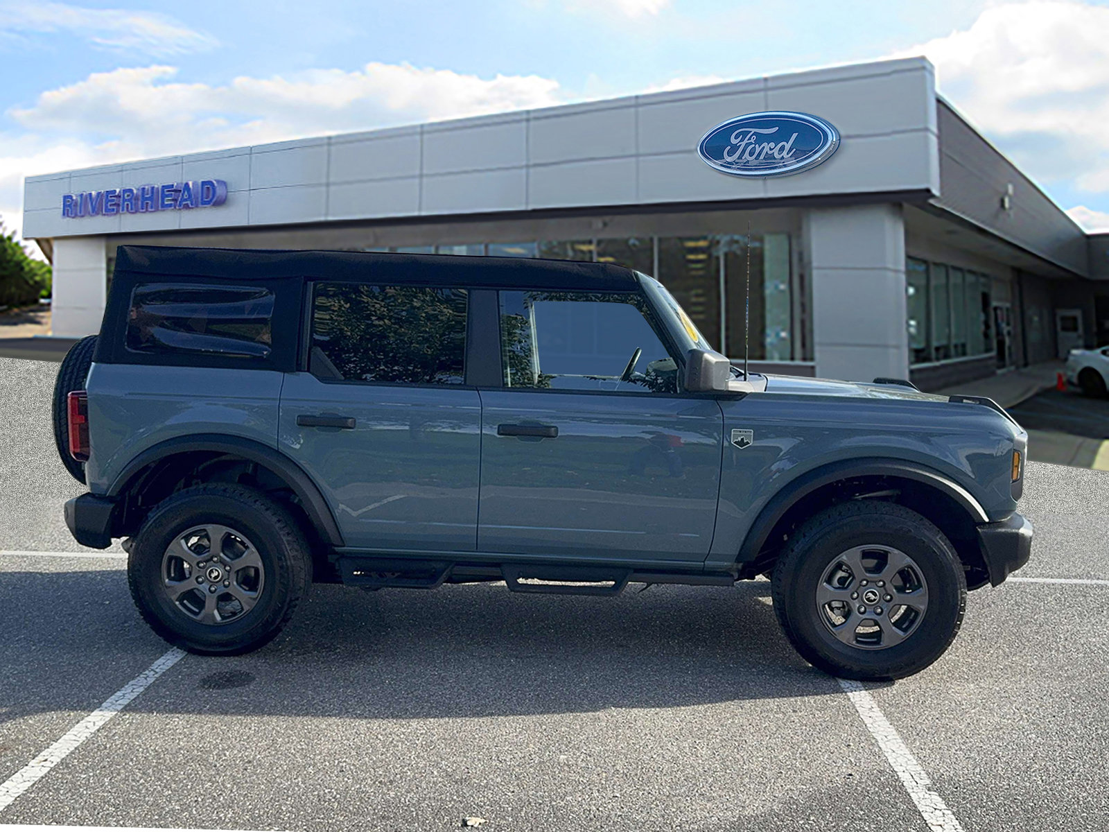Certified 2023 Ford Bronco Big Bend image 3