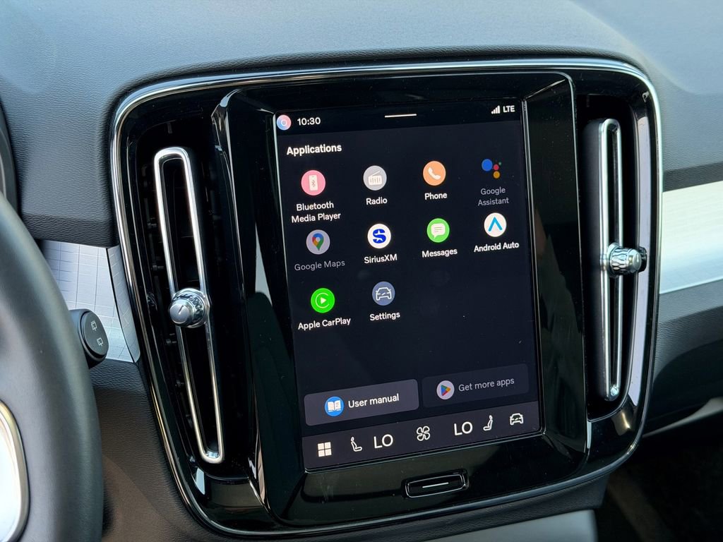 Certified 2024 Volvo XC40 B5 Core AWD/4WD image 28