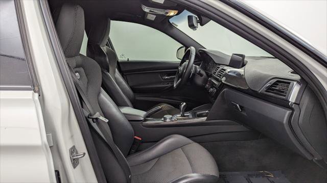 Used 2017 BMW M3 image 19