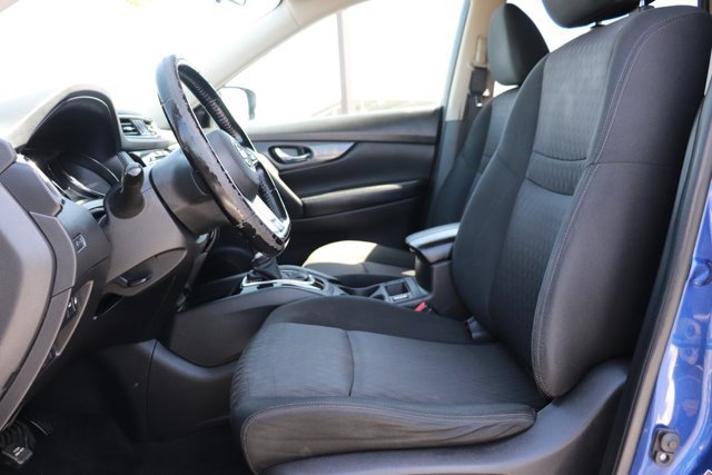 Used 2020 Nissan Rogue SV FWD image 13