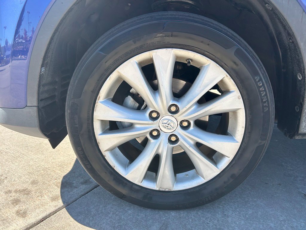 Used 2014 Toyota RAV4 Limited AWD/4WD image 32