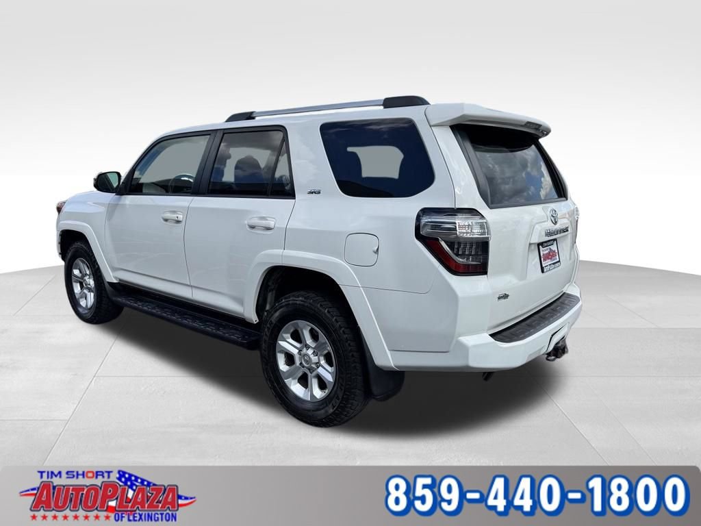 Used 2019 Toyota 4Runner SR5 Premium AWD/4WD image 2
