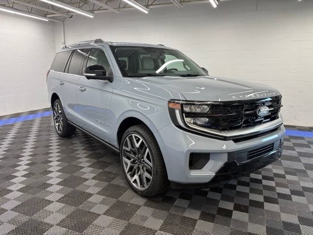New 2027 Ford Expedition Platinum w/ Platinum Ultimate Package AWD/4WD image 13