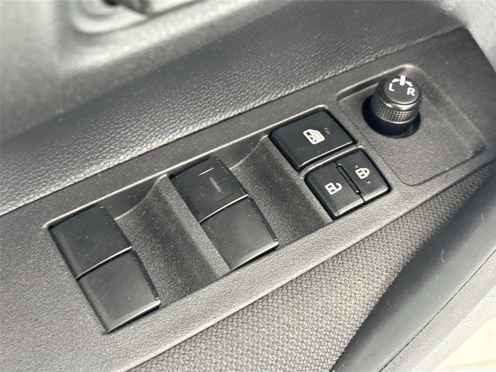 Certified 2025 Toyota Corolla LE image 27