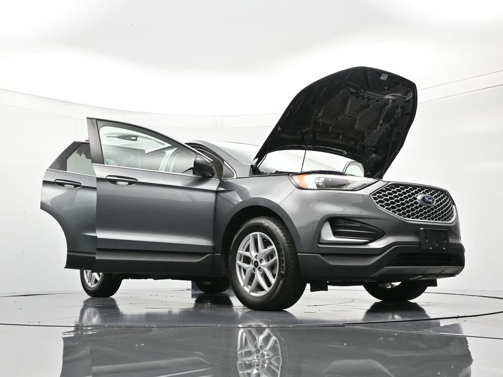 Used 2024 Ford Edge SEL image 49
