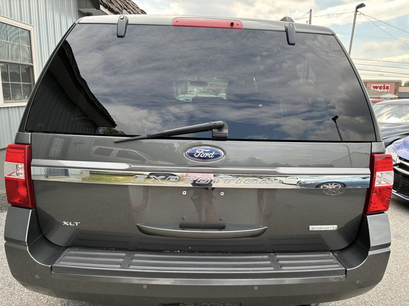 Used 2015 Ford Expedition XLT AWD/4WD image 5