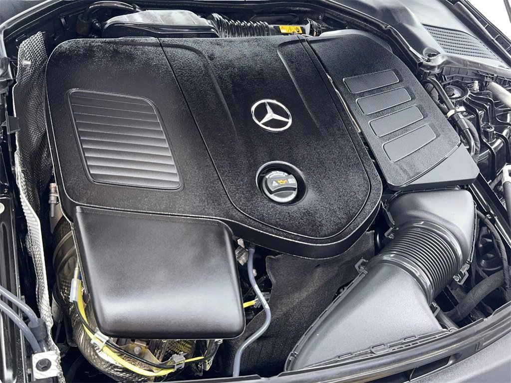 Used 2025 Mercedes-Benz C 300 Sedan image 59
