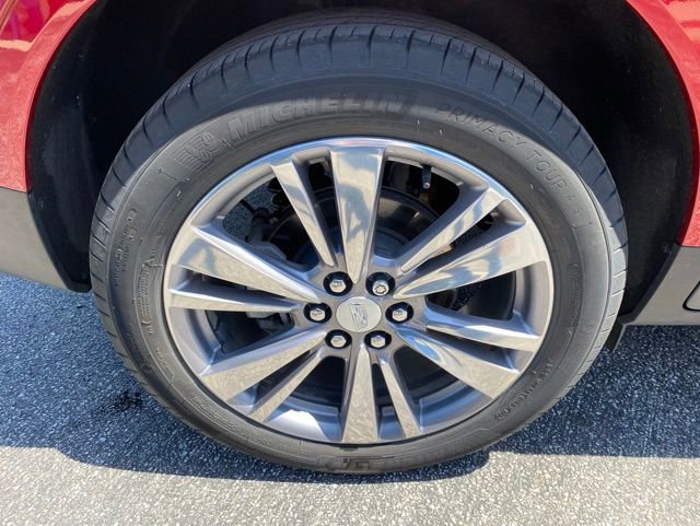 Used 2025 Cadillac XT5 Premium Luxury w/ Technology Package AWD/4WD image 12