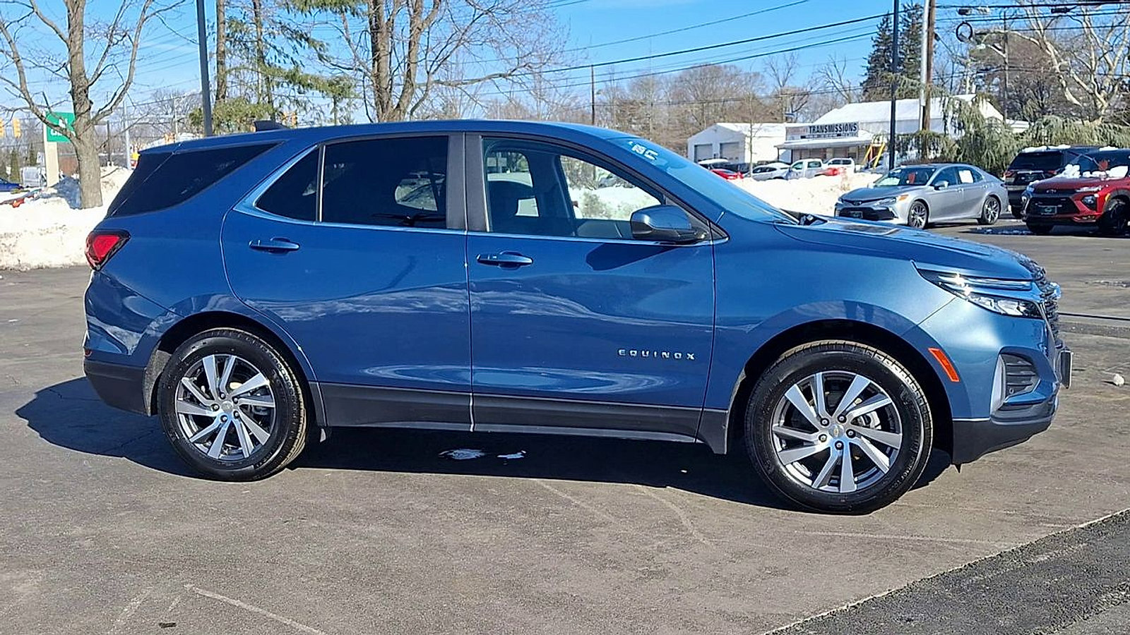 Certified 2024 Chevrolet Equinox LT w/ LPO, Floor Liner Package image 4