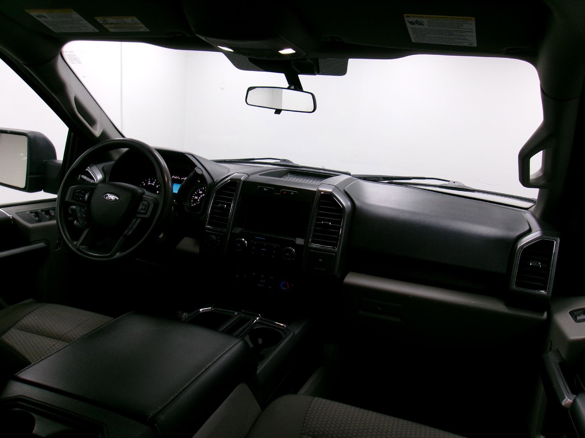 Used 2020 Ford F150 XLT image 3