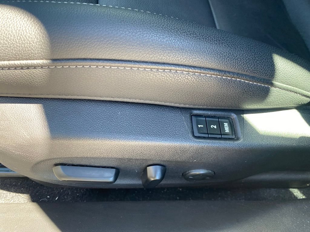Used 2018 Buick Regal Essence w/ Driver Confidence Package #1 AWD/4WD image 14