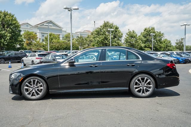 Used 2023 Mercedes-Benz E 350 4MATIC Sedan image 4