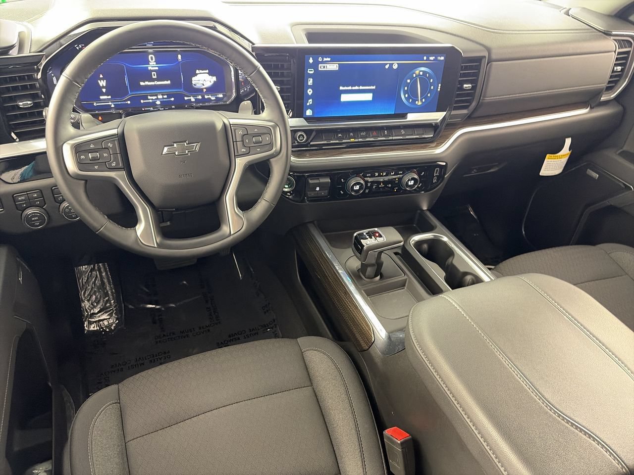 Used 2025 Chevrolet Silverado 1500 RST w/ Dark Appearance Package AWD/4WD image 22