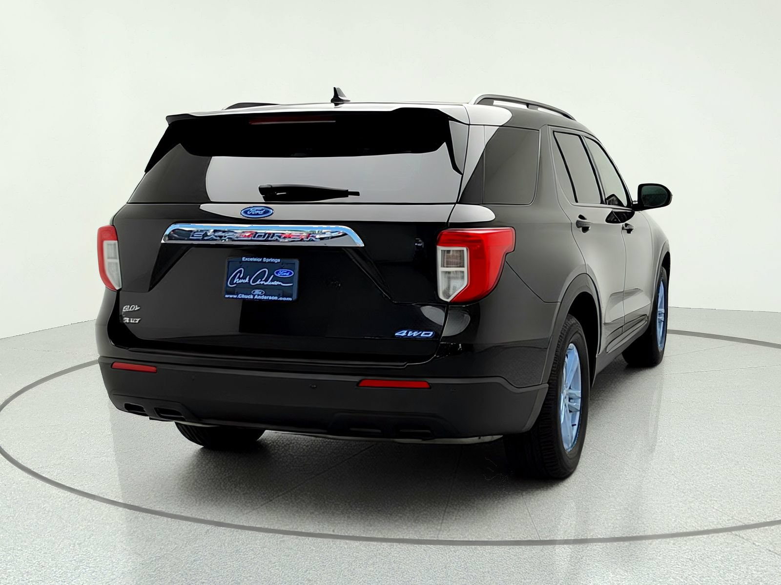 Used 2021 Ford Explorer XLT AWD/4WD image 7