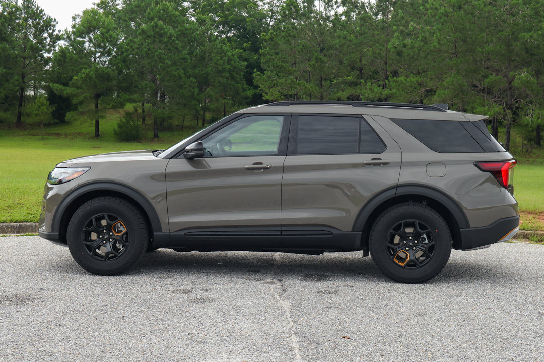 New 2026 Ford Explorer Tremor w/ Tremor Convenience Package AWD/4WD image 8