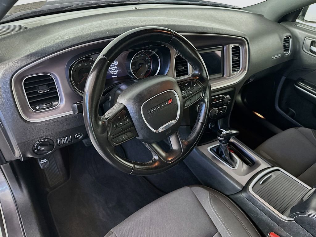 Used 2022 Dodge Charger SXT RWD image 29