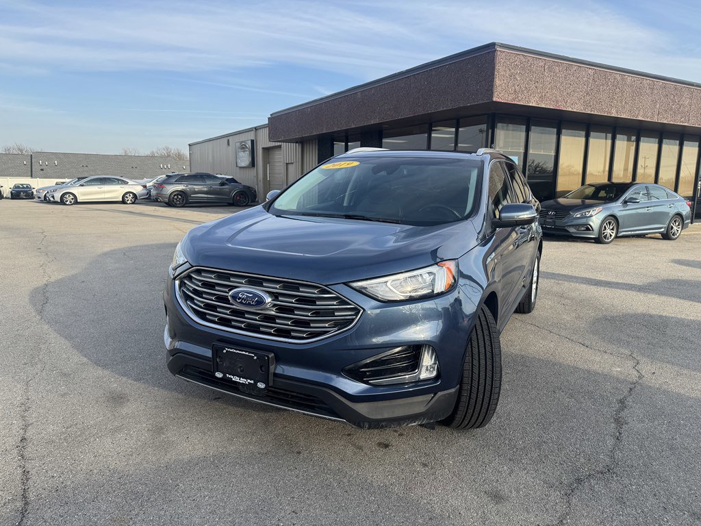 Used 2019 Ford Edge SEL w/ Equipment Group 201A AWD/4WD image 2