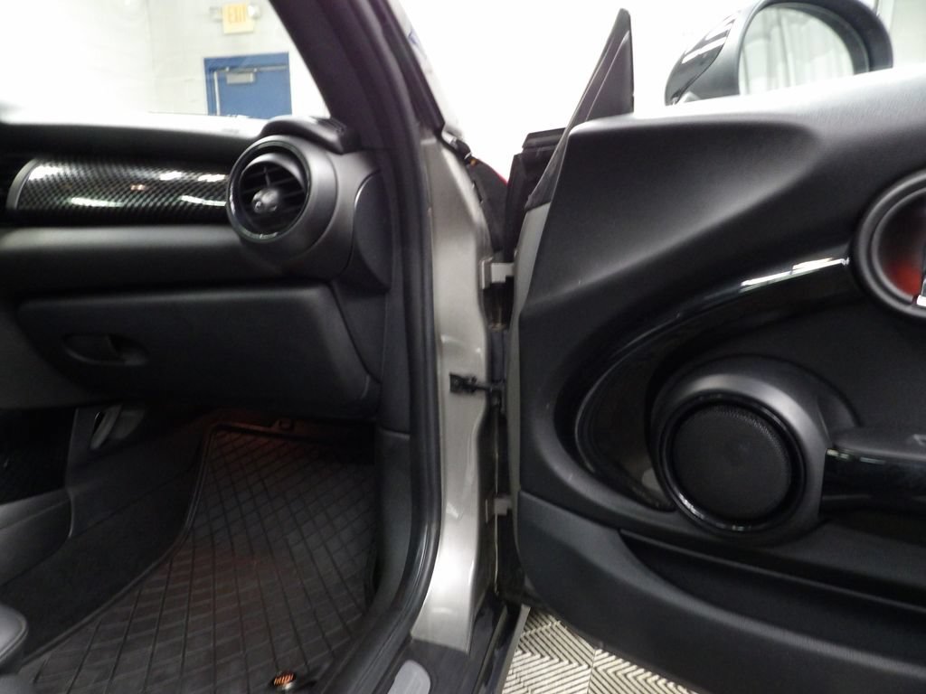 Used 2019 MINI Cooper S FWD image 22