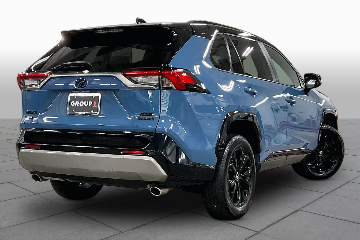 Used 2023 Toyota RAV4 XSE AWD/4WD image 13